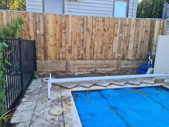 pine lap boundary fence